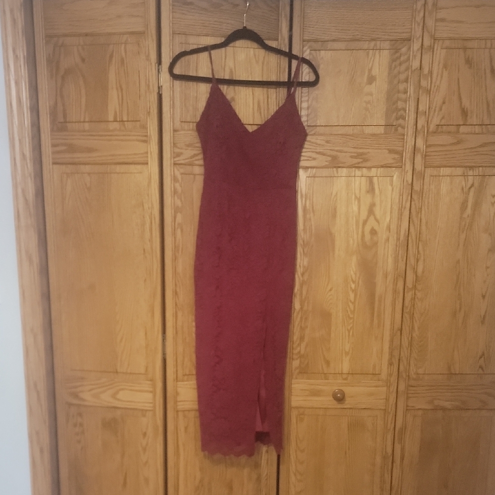 Elegant Burgundy Lace Dress Large